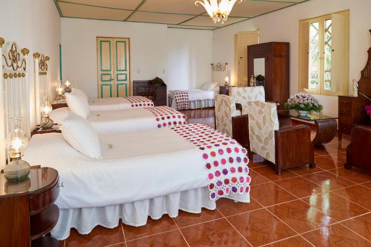 Finca Hotel Los Girasoles Montenegro Buitenkant foto