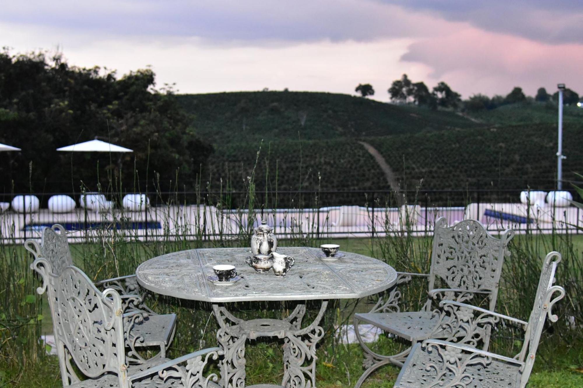Finca Hotel Los Girasoles Montenegro Buitenkant foto
