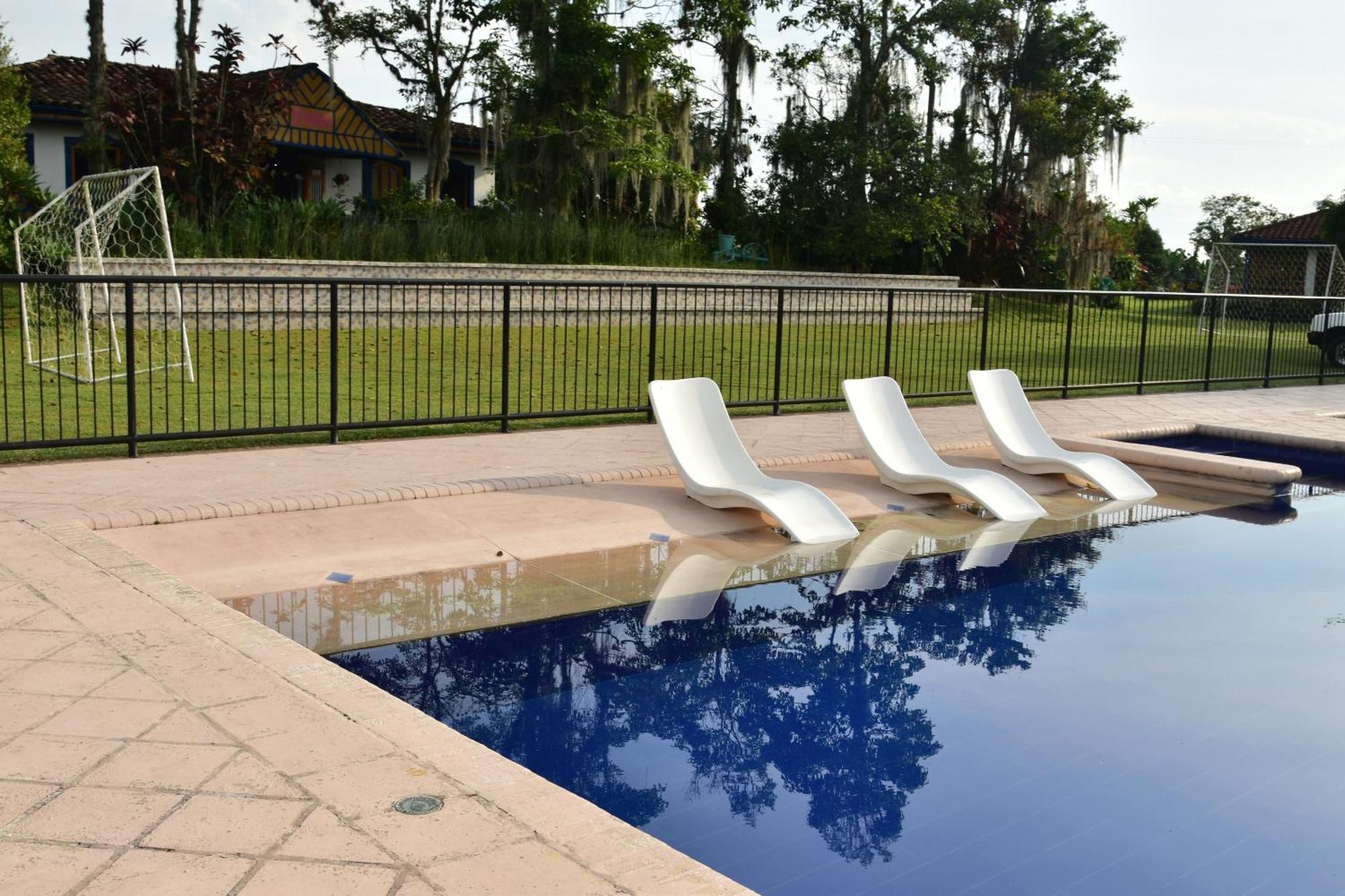 Finca Hotel Los Girasoles Montenegro Buitenkant foto